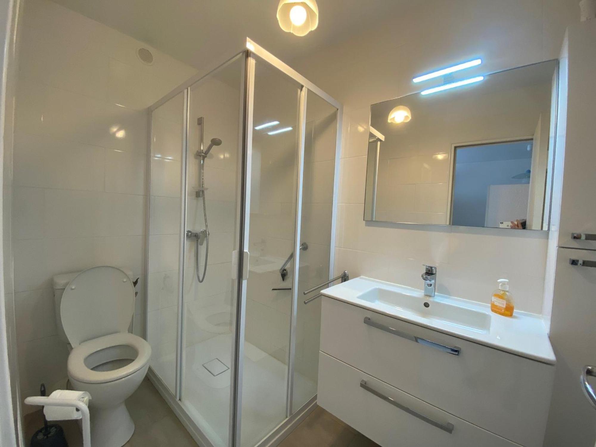 Appartement Climatise Avec Balcon, Parking Prive, Wifi - Proche Thermes Et Etang - Fr-1-503-23 Balaruc-les-Bains Exterior foto